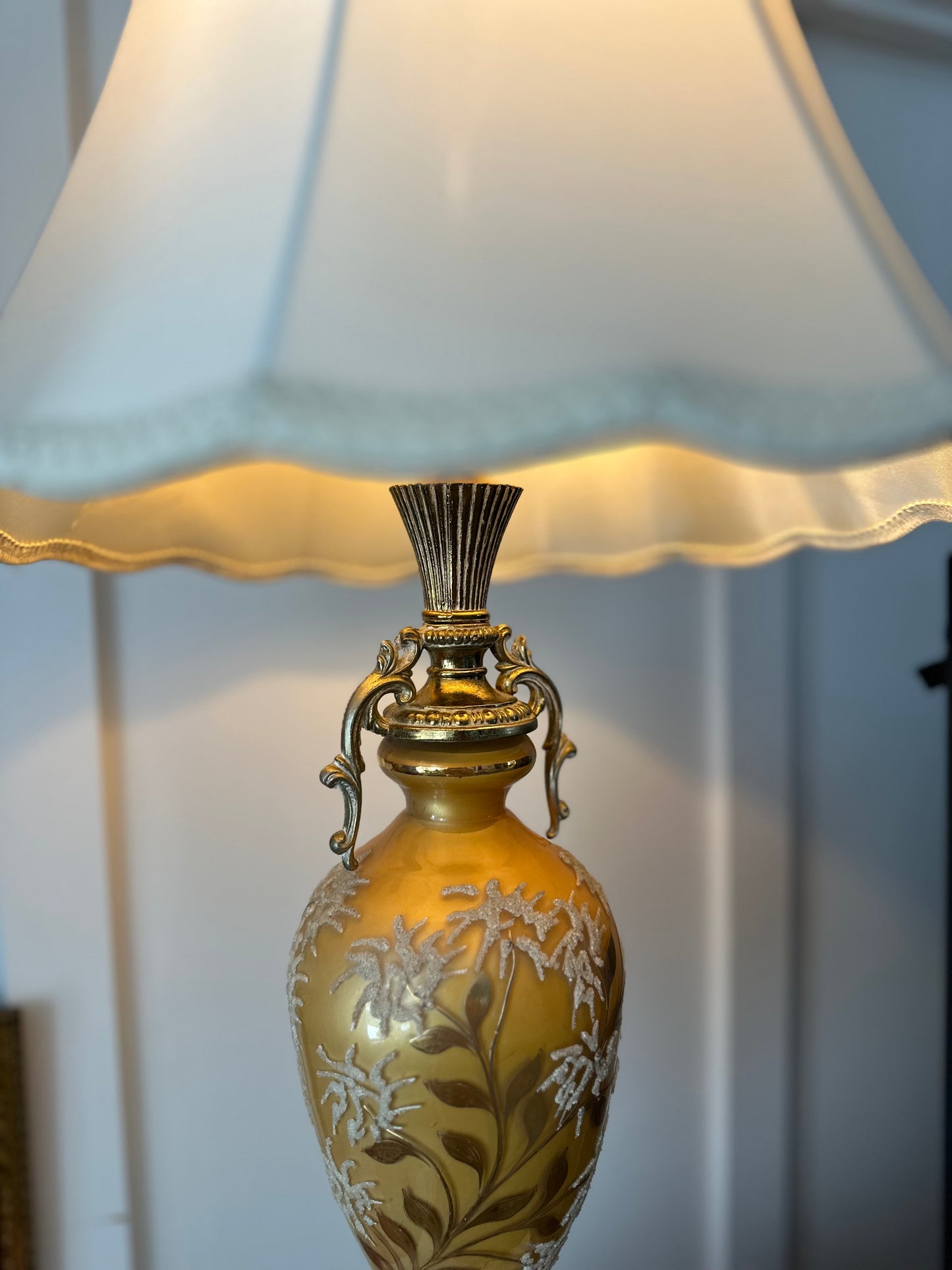 The Majestic Royalty Table Lamp