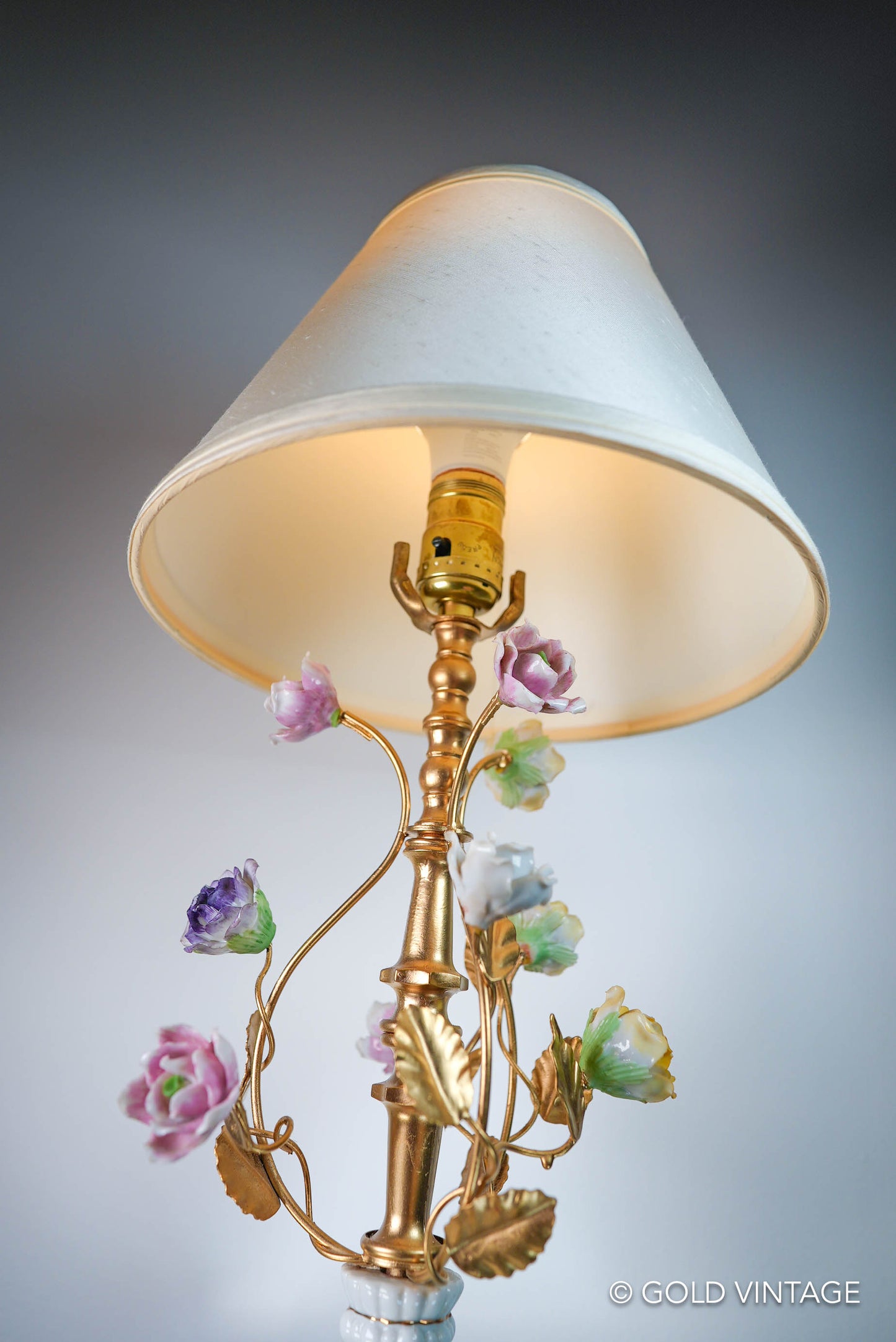Jardin de Versailles Porcelain French Flower Lamp