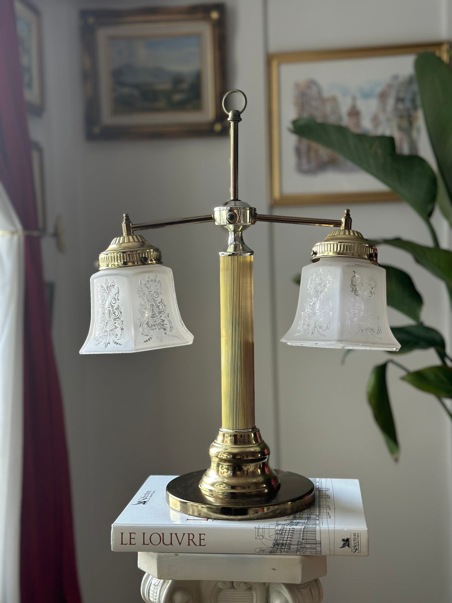 Vintage Brass Table Lamp,  Victorian  Morif Glass Shades
