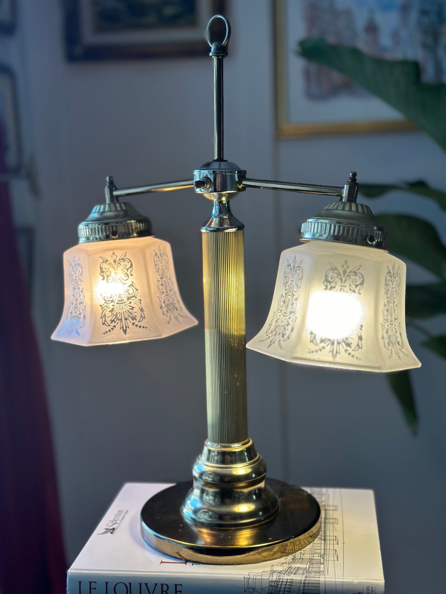 Vintage Brass Table Lamp,  Victorian  Morif Glass Shades