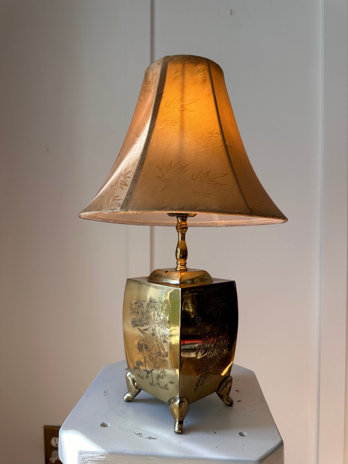 Vintage Brass Chinoiserie Gold Lamp