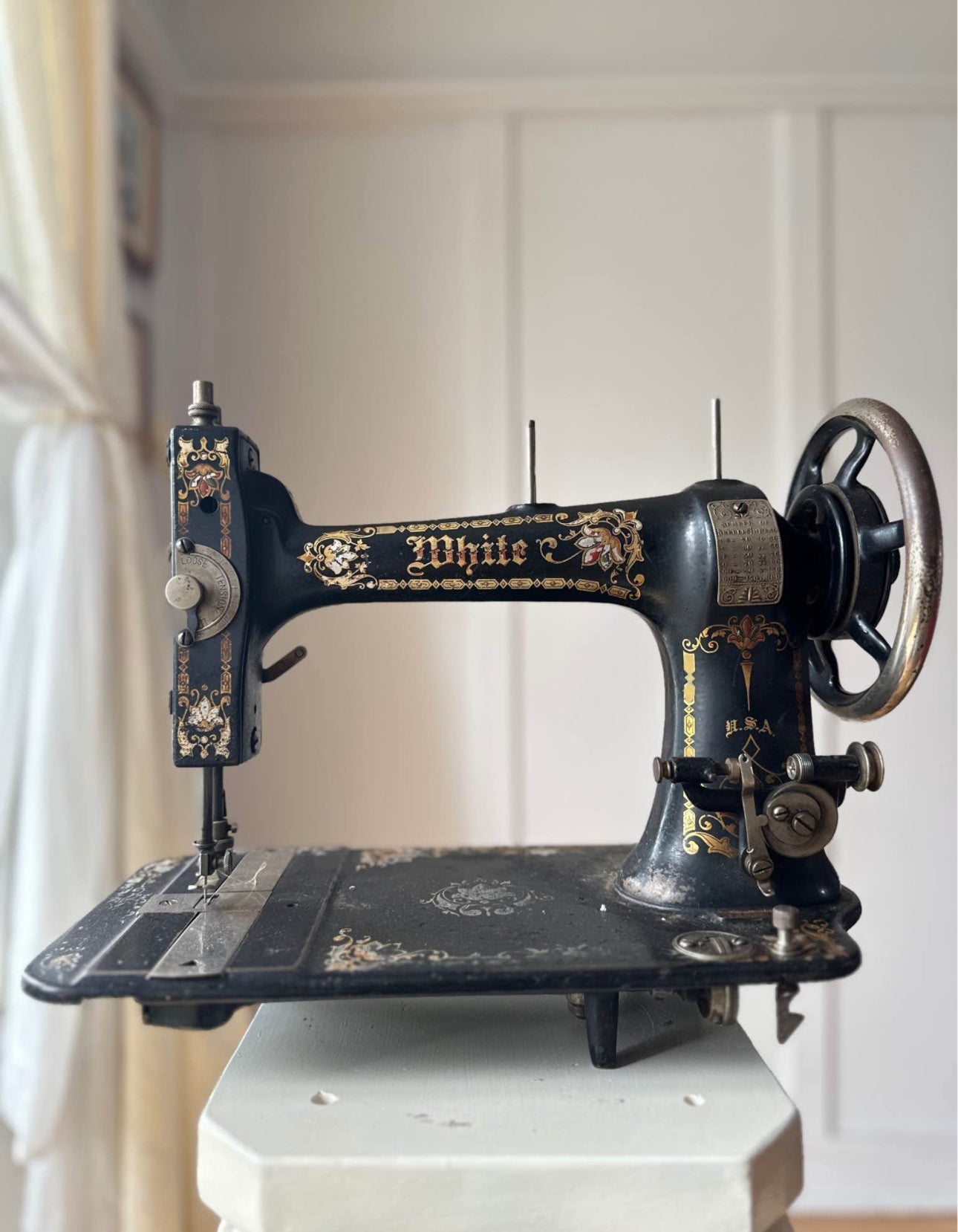 1877 - 1890 White Sewing Machine Original Antique Cleveland OHIO White S.M. CO.