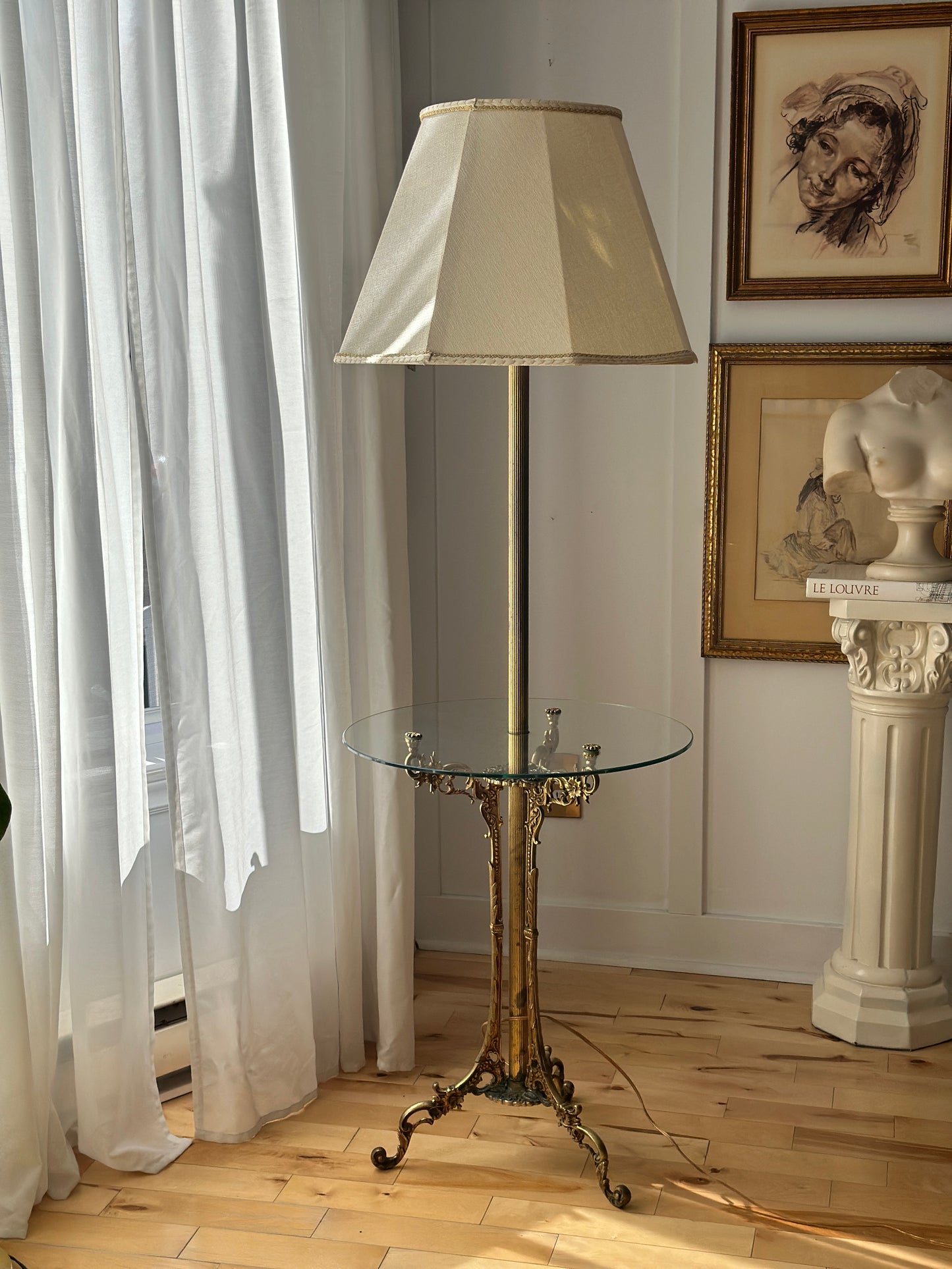 French Provincial Stiffel Floor Lamp With Glass Table And Tripod Legs