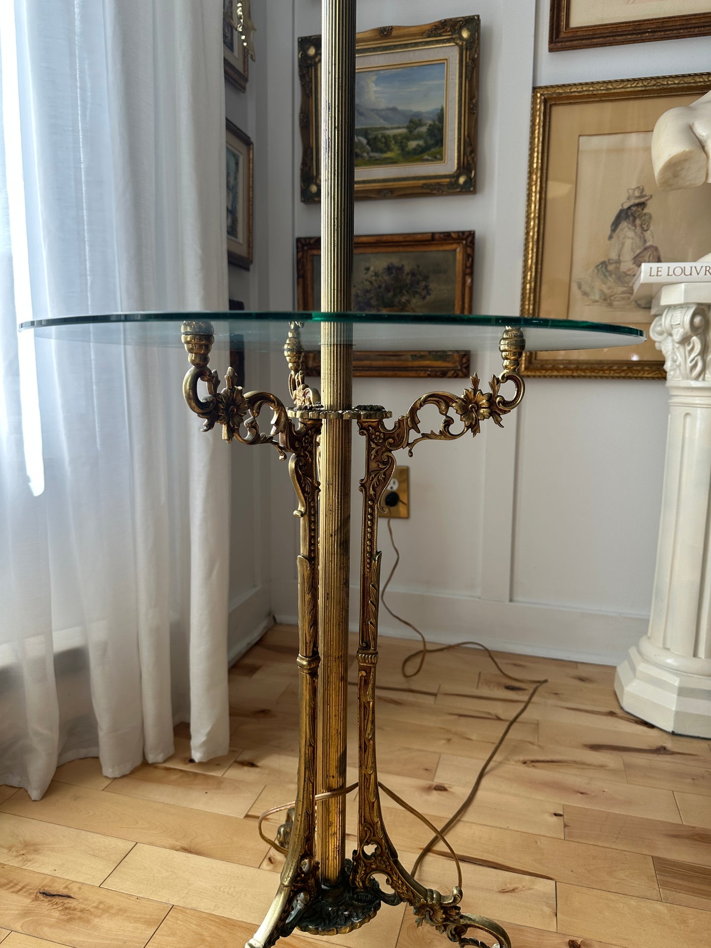 French Provincial Stiffel Floor Lamp With Glass Table And Tripod Legs